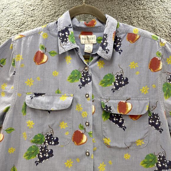 Partners Mervyns Vintage Women's Medium Short Sleeve Button Up Shirt Fruit - Picture 2 of 9